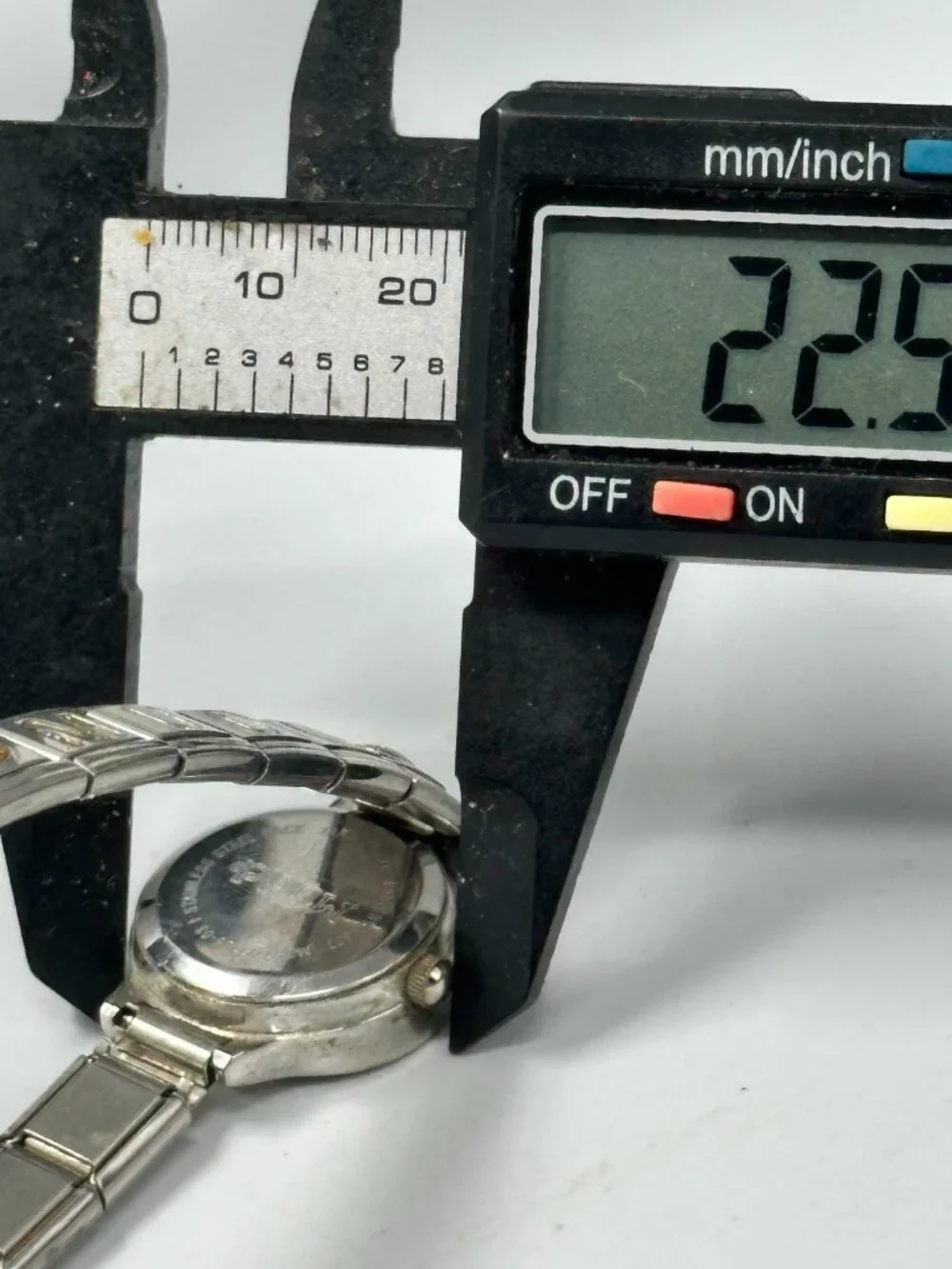 Mudd Watch Womens Silver Tone Italian Charms Stretch Expansion Band Y2K 7.5